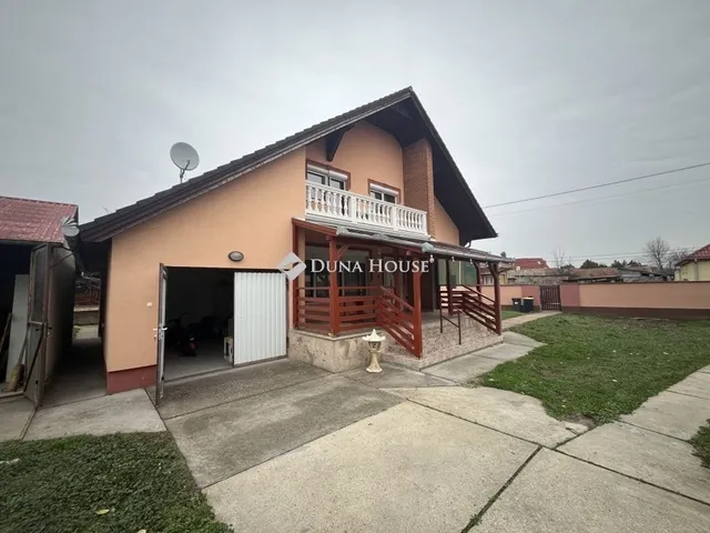 Eladó ház Tápiószentmárton 112 nm