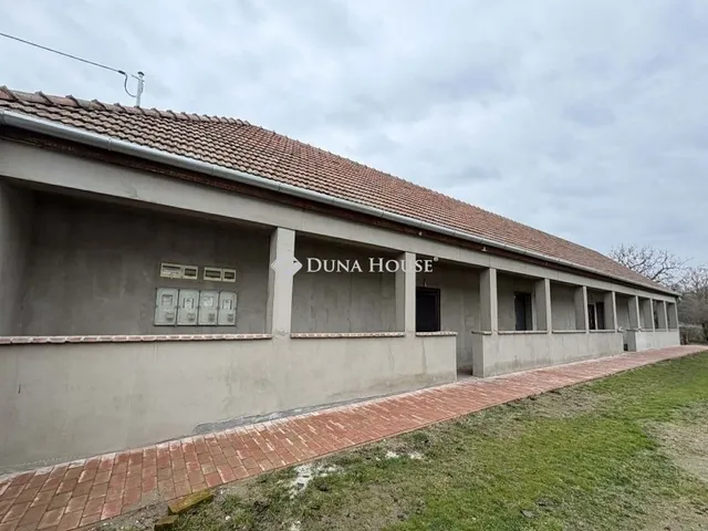 Eladó ház Örkény 104 nm