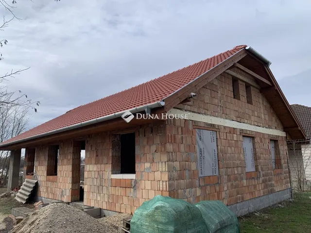 Eladó ház Hernád 96 nm