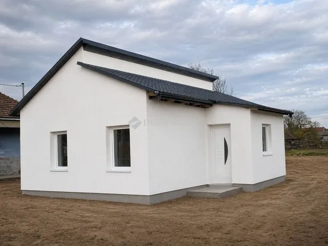 Eladó ház Tápiószentmárton 51 nm