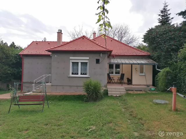 Eladó ház Máriahalom 160 nm