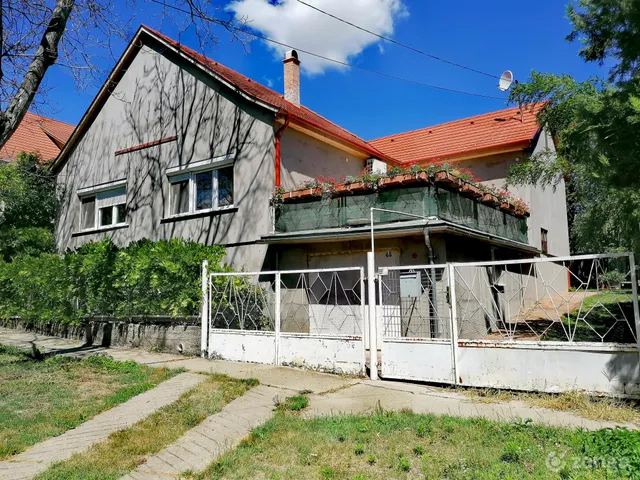 Eladó ház Máriahalom 160 nm