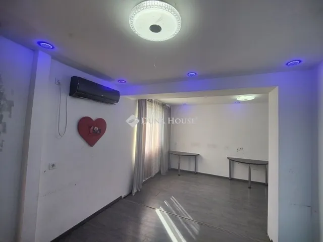 Eladó lakás Üllő 32 nm