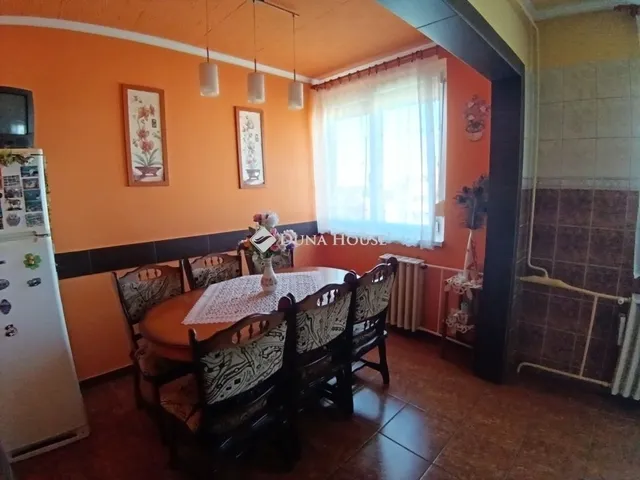 Eladó lakás Cegléd 62 nm