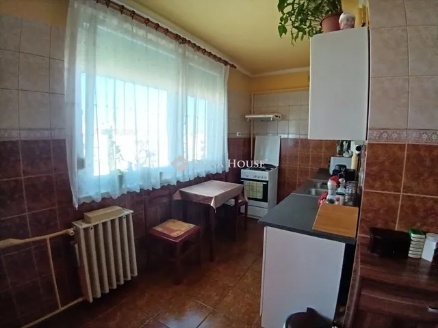 Eladó lakás Cegléd 62 nm