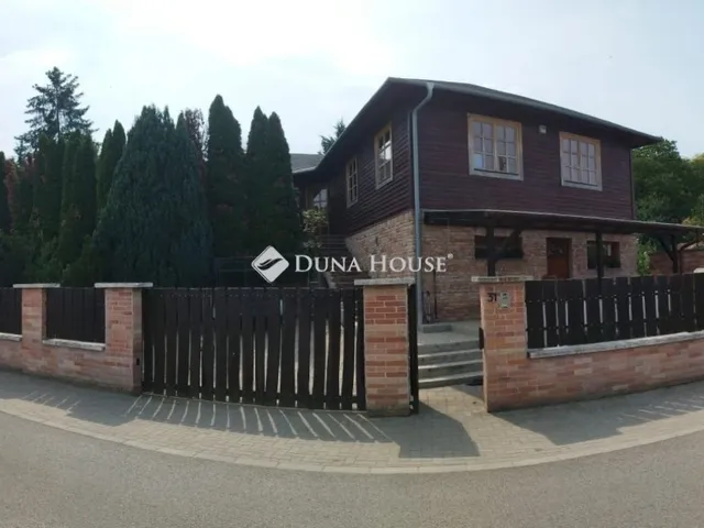 Eladó ház Gomba 167 nm