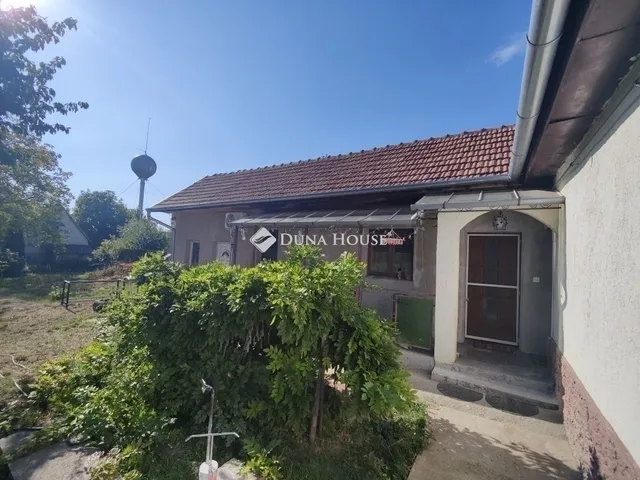 Eladó ház Úri 86 nm