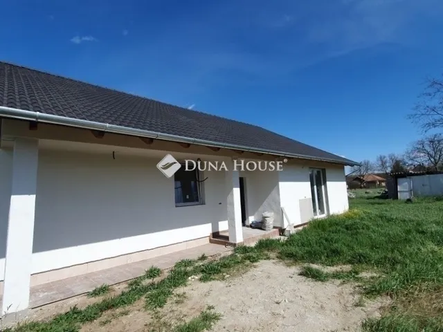 Eladó ház Kóka 131 nm