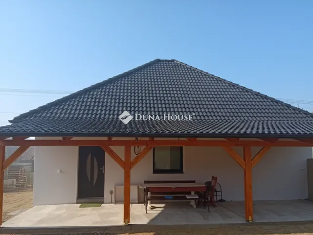 Eladó ház Maglód 73 nm