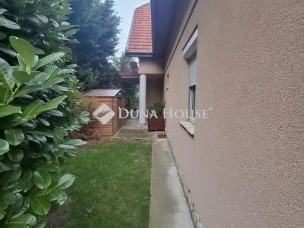 Eladó ház Nagytarcsa 193 nm