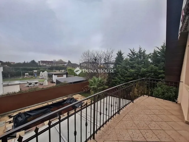 Eladó ház Nagytarcsa 193 nm