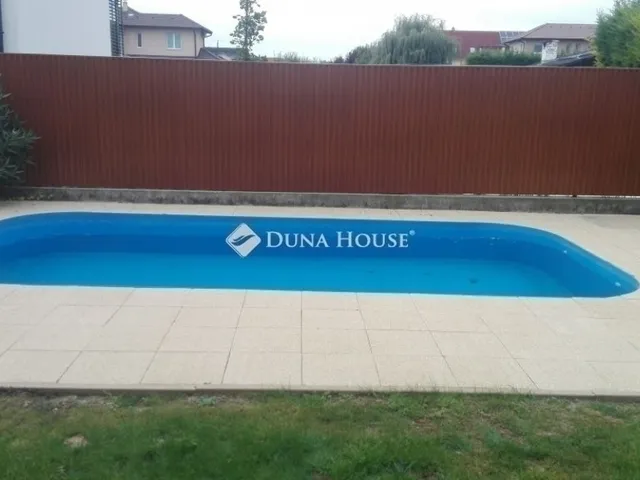 Eladó ház Nagytarcsa 193 nm