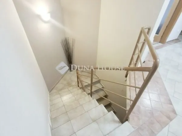 Eladó ház Nagytarcsa 193 nm