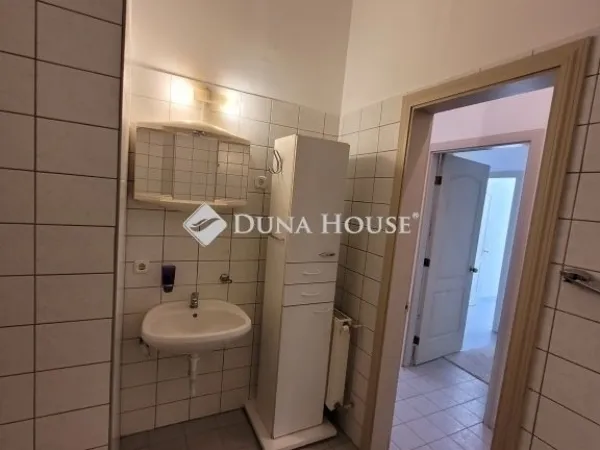 Eladó lakás Vecsés 93 nm