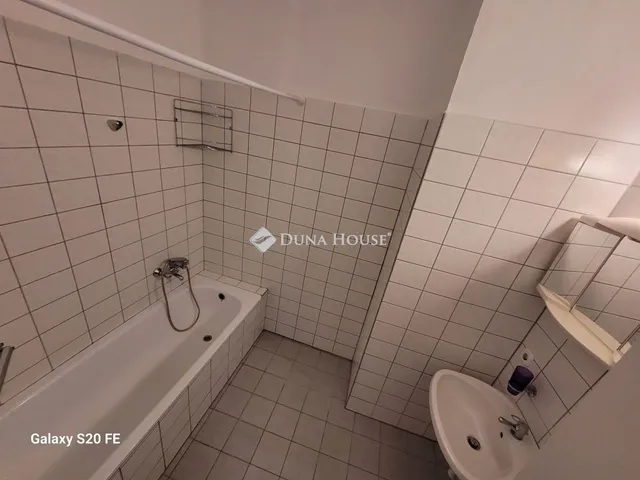 Eladó lakás Vecsés 93 nm