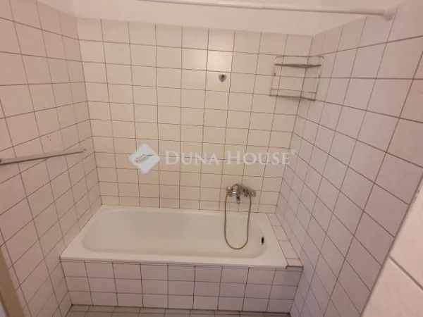 Eladó lakás Vecsés 93 nm