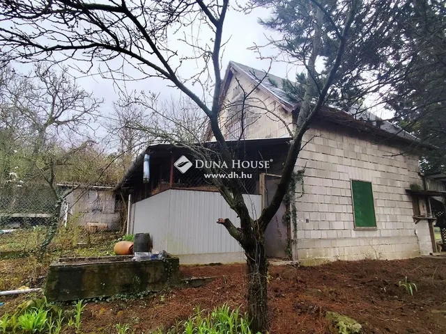Eladó üdülő és hétvégi ház Biatorbágy 33 nm