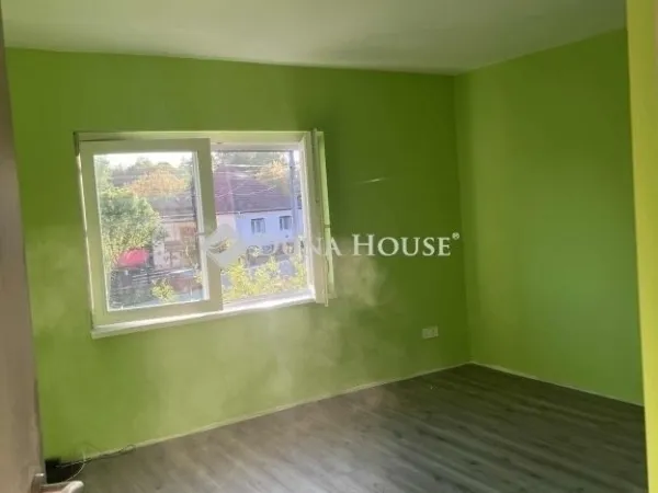 Eladó ház Úri 141 nm