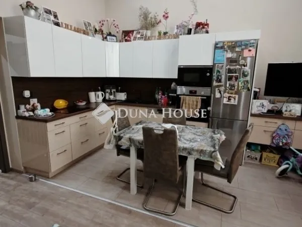 Eladó lakás Cegléd 50 nm