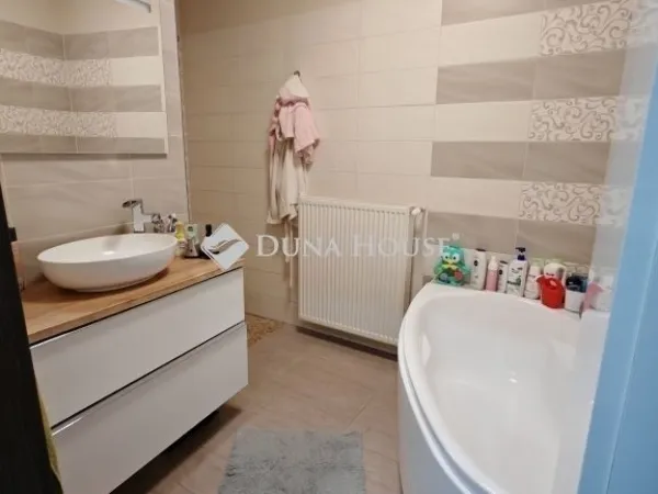 Eladó lakás Cegléd 50 nm