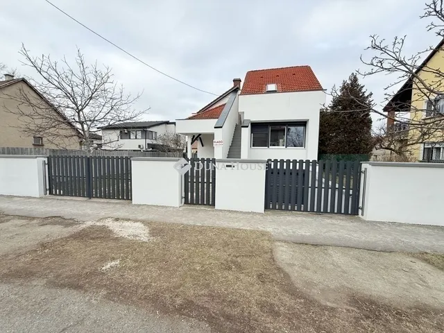 Eladó ház Budapest XVIII. kerület 239 nm