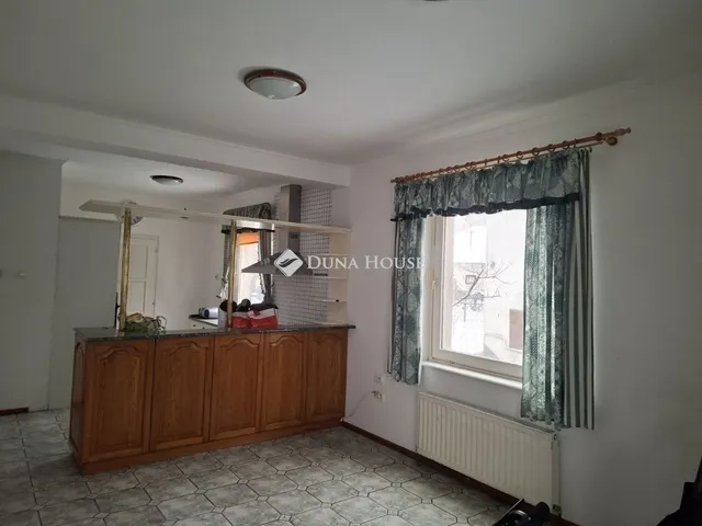 Eladó ház Sülysáp 175 nm