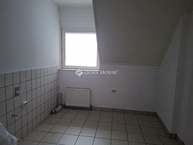 Eladó ház Sülysáp 175 nm