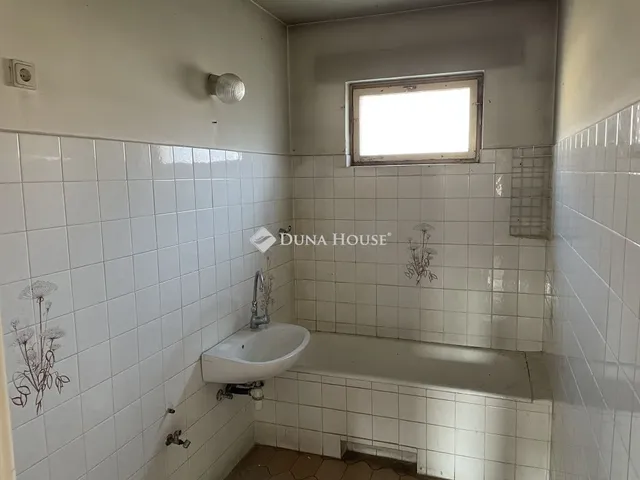 Eladó ház Monor 89 nm