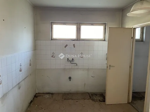 Eladó ház Monor 89 nm