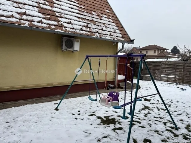 Eladó ház Üllő 65 nm