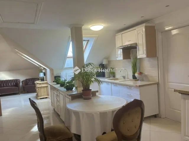 Eladó ház Budapest XIX. kerület 200 nm