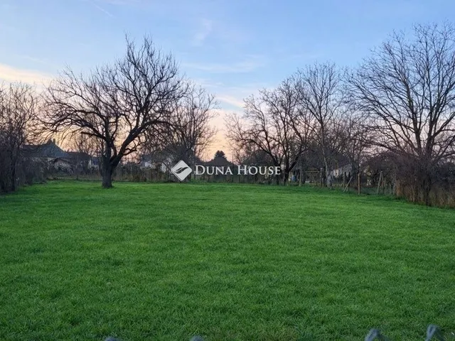 Eladó ház Úri 70 nm