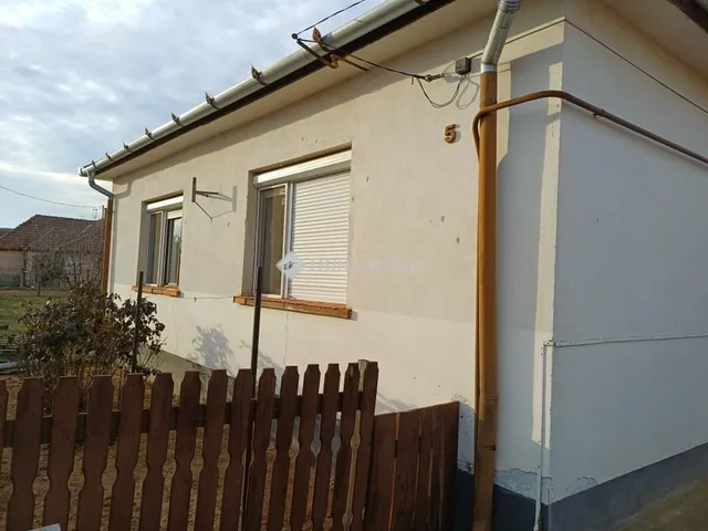 Eladó ház Papos 129 nm