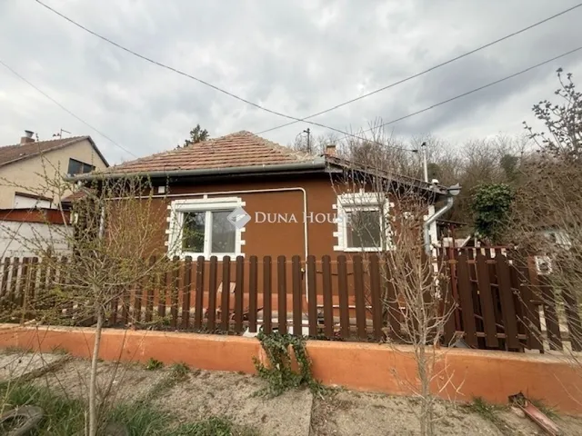 Eladó ház Úri 58 nm