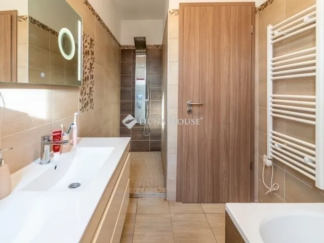 Eladó ház Budapest XVII. kerület 80 nm