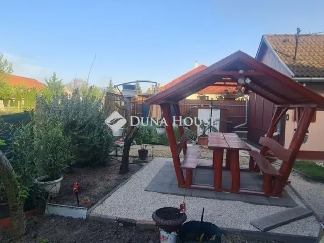 Eladó ház Monor 178 nm