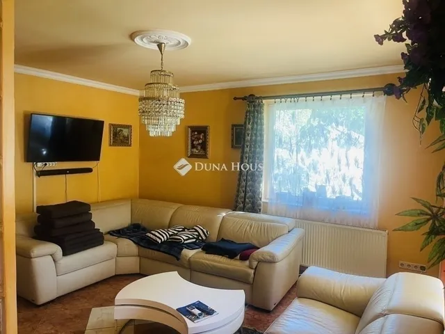 Eladó ház Budapest XVIII. kerület, Erzsébettelep 235 nm