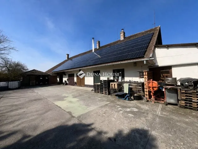 Eladó ház Nyáregyháza 260 nm