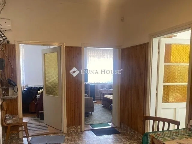 Eladó ház Monor 182 nm