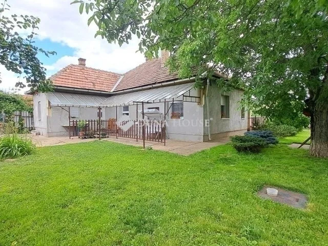 Eladó ház Sülysáp 151 nm
