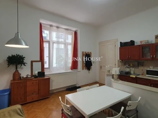Eladó lakás Budapest VI. kerület 61 nm