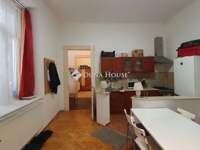 Eladó lakás Budapest VI. kerület 61 nm