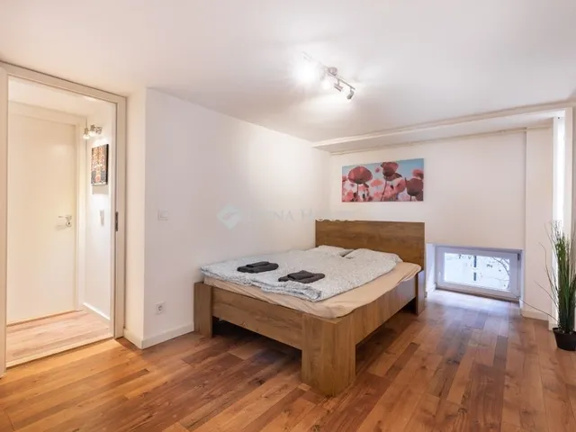 Eladó lakás Budapest VI. kerület 53 nm