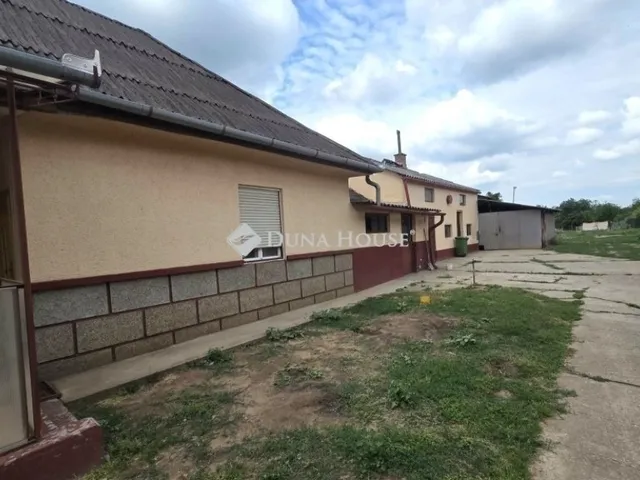 Eladó ház Újhartyán 102 nm