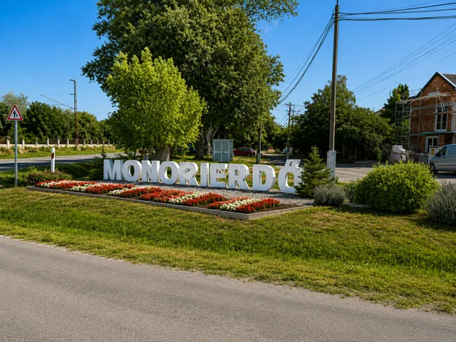 Eladó telek Monorierdő 737 nm