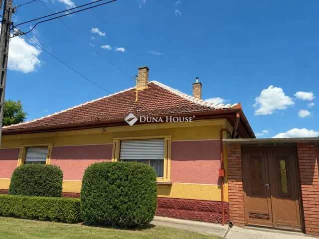 Eladó ház Cegléd 160 nm