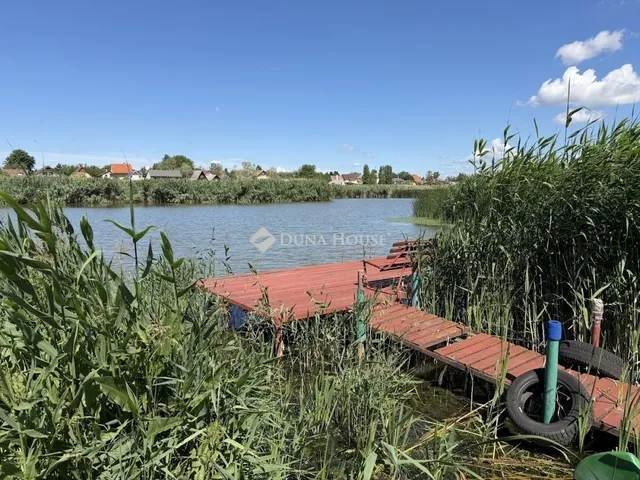Eladó nyaraló Taksony 50 nm