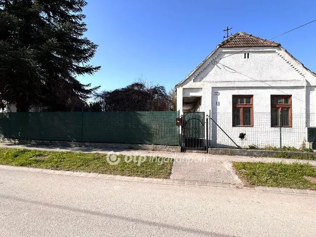 Eladó ház Győr, Révfalu 81 nm