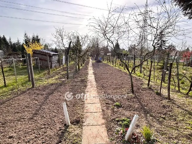 Eladó telek Győr, Szabadhegy 719 nm