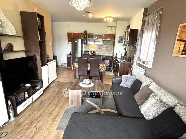 Eladó lakás Győr 59 nm